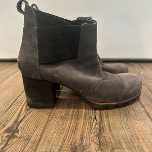 Sorel Rubber Bottom Snow Boots Size 8